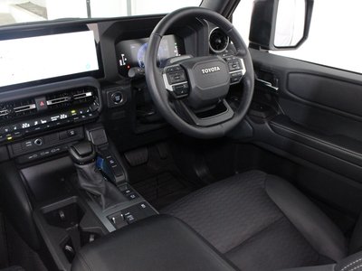 2025 Toyota LAND CRUISER 250 — миниатюра 45