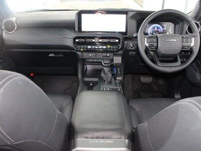 2025 Toyota LAND CRUISER 250 — миниатюра 38