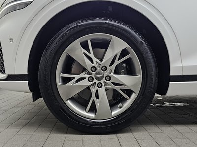 صورة 6 لـ 2023 Genesis GV70