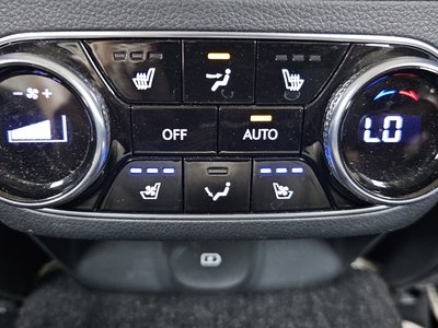 صورة مصغرة 30 لـ 2023 Genesis GV70