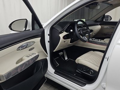 صورة مصغرة 13 لـ 2023 Genesis GV70