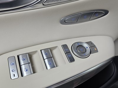صورة مصغرة 29 لـ 2023 Genesis GV70