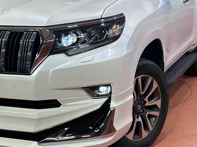 2022 Toyota LAND CRUISER PRADO — миниатюра 13