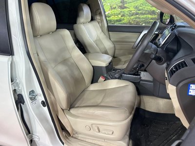 صورة 8 لـ 2022 Toyota LAND CRUISER PRADO