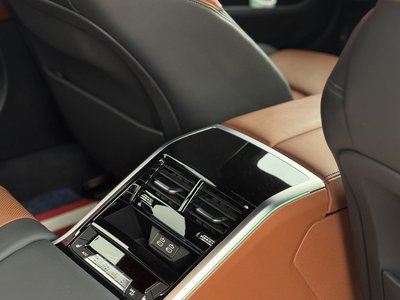 2023 BMW 8 SERIES — фото 5