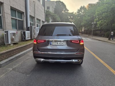 MERCEDES-BENZ GLS - 4