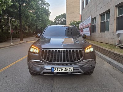 MERCEDES-BENZ GLS - 2