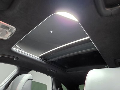 2021 Genesis GV70 thumbnail 24