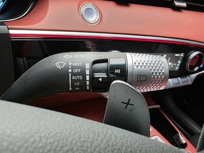2021 Genesis GV70 thumbnail 29