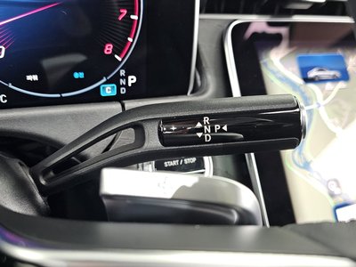 MERCEDES-BENZ E-CLASS - 9