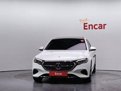 MERCEDES-BENZ E-CLASS - 2