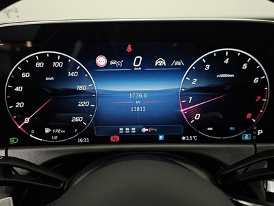 MERCEDES-BENZ E-CLASS - 8