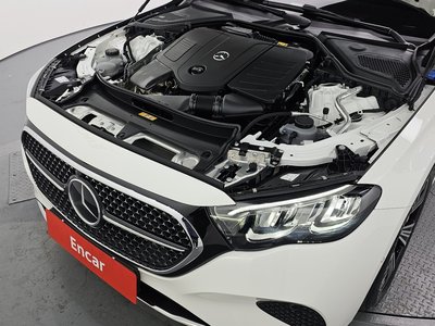 MERCEDES-BENZ E-CLASS - 7