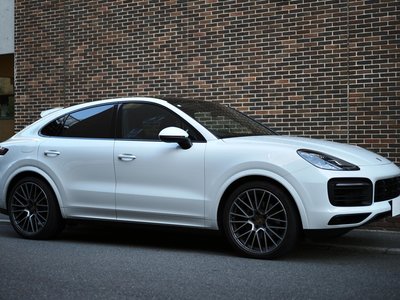PORSCHE CAYENNE COUPE - 2