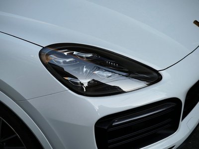 PORSCHE CAYENNE COUPE - 4