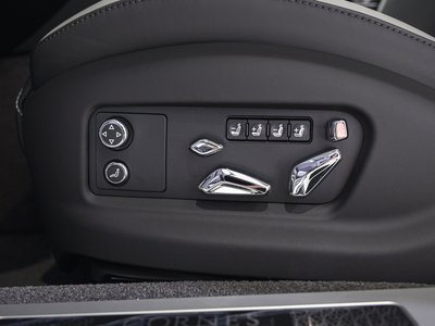 صورة مصغرة 18 لـ 2025 Bentley FLYING SPUR