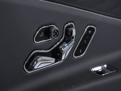 2025 Bentley FLYING SPUR 缩略图 36