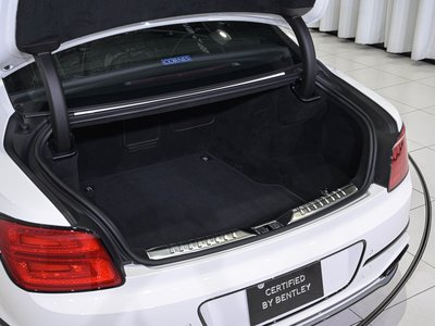 صورة 9 لـ 2025 Bentley FLYING SPUR