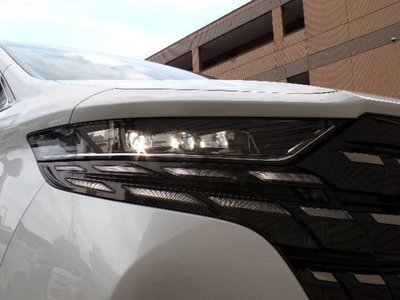 2025 Toyota ALPHARD — миниатюра 27