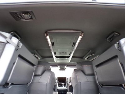 2025 Toyota ALPHARD — миниатюра 22