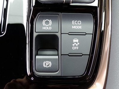 2025 Toyota ALPHARD — миниатюра 11