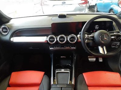 MERCEDES-BENZ MERCEDES-BENZ GLB - 9