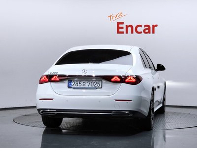 2024 Mercedes-BENZ E-CLASS photo 3