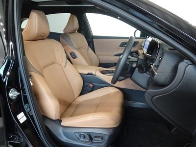 TOYOTA CROWN SPORT - 4