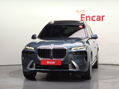 صورة 2 لـ 2023 BMW X7