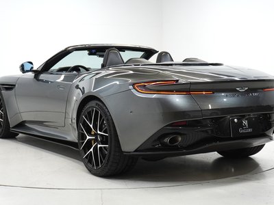 ASTON MARTIN DB12 VOLANTE - 8