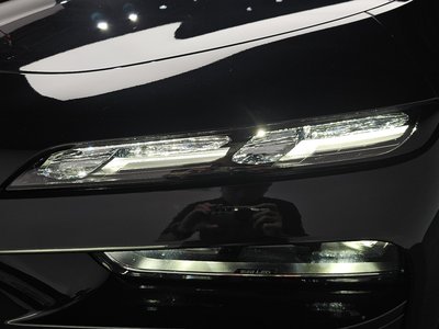 BMW 7 SERIES - 9