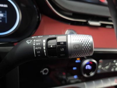 2021 Genesis GV70 — миниатюра 16