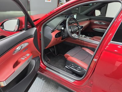 صورة 10 لـ 2021 Genesis GV70
