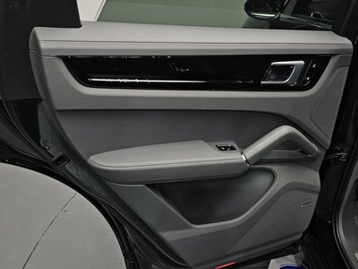 صورة مصغرة 15 لـ 2019 Porsche CAYENNE