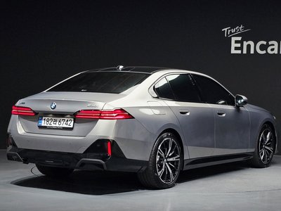 BMW 5 SERIES - 3