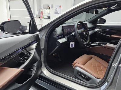 BMW 5 SERIES - 10