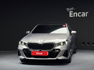 BMW 5 SERIES - 2