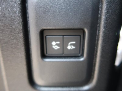 2025 LAND Rover DEFENDER thumbnail 47