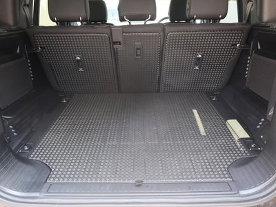 2025 LAND Rover DEFENDER thumbnail 16