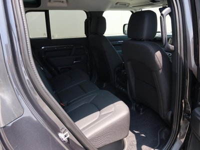 2025 LAND Rover DEFENDER thumbnail 34