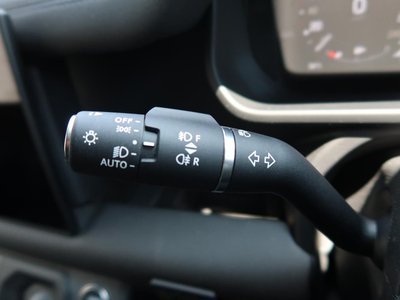 2025 LAND Rover DEFENDER thumbnail 51