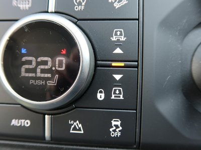 2025 LAND Rover DEFENDER thumbnail 59