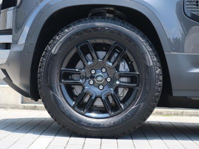 2025 LAND Rover DEFENDER thumbnail 13