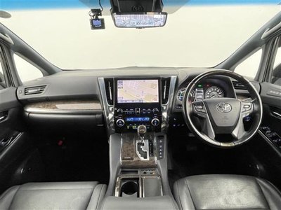 TOYOTA ALPHARD - 2