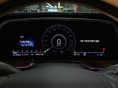 CADILLAC ESCALADE - 8