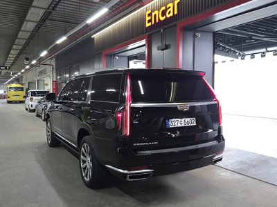CADILLAC ESCALADE - 4