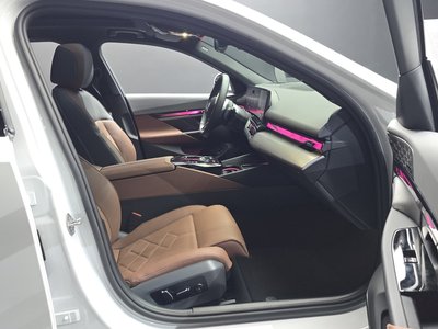2026 BMW 5 SERIES — миниатюра 16