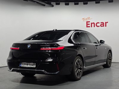 BMW 7 SERIES - 4
