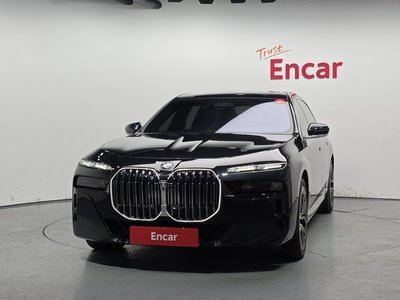 BMW 7 SERIES - 2