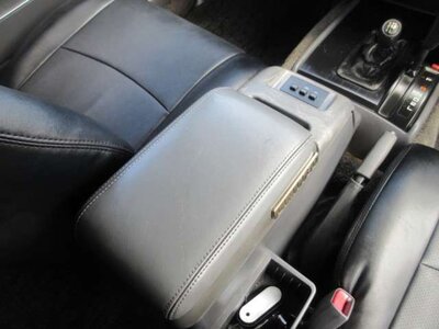 TOYOTA LAND CRUISER 80 - 8